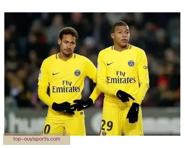 斯温登球队最新阵容分析与赛季关键球员深度解读